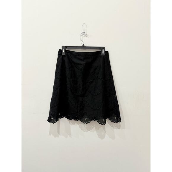 BCBGMaxazria Embroidered High Waisted A-Line Mini Skirt Black Women's Size 2 - Picture 2 of 4